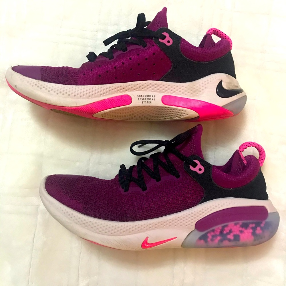 Women’s Nike Joyride Running Shoes Sz 9